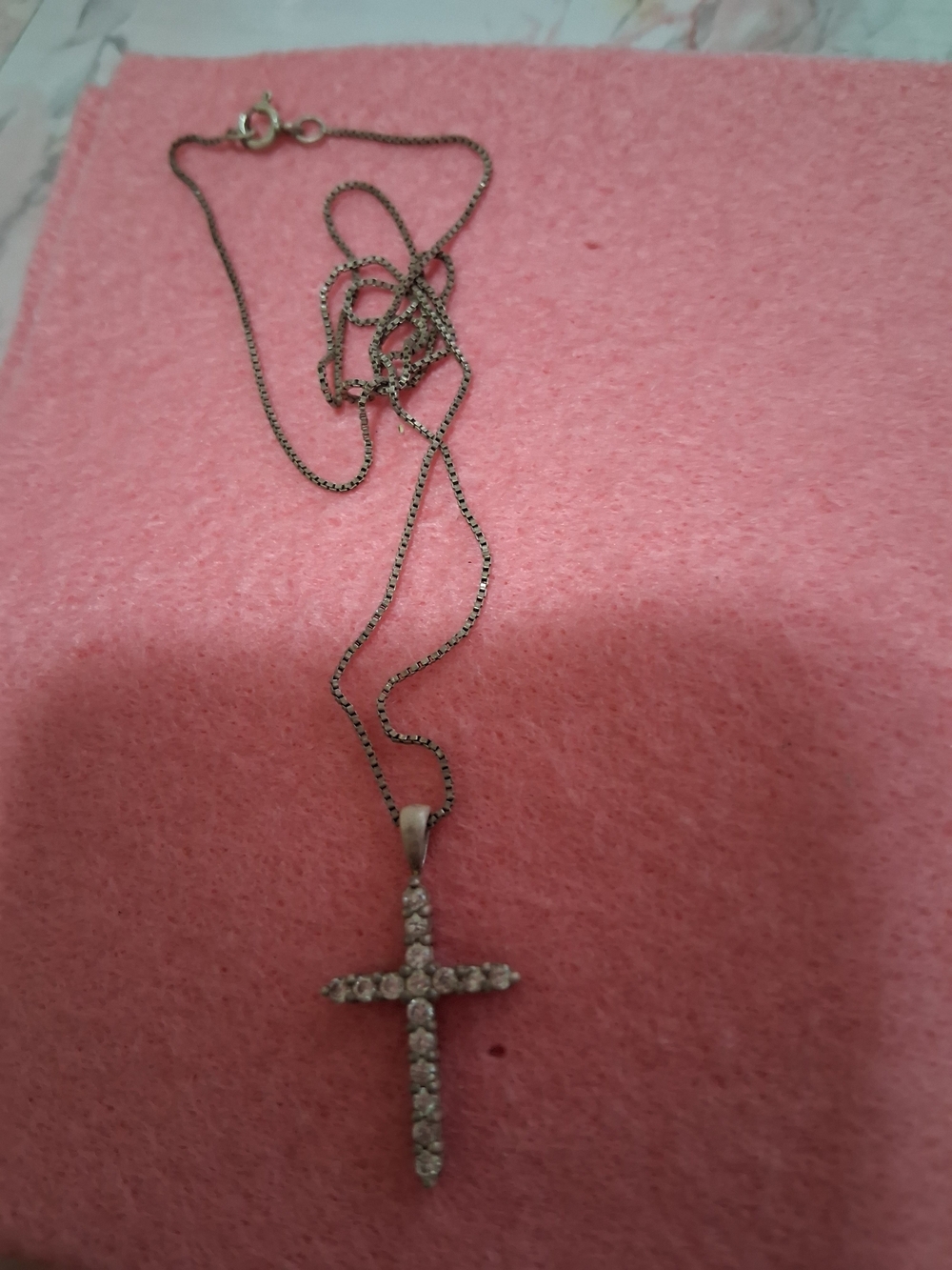 925 Source Unknown Silver Cross Necklace with Clear Stones
